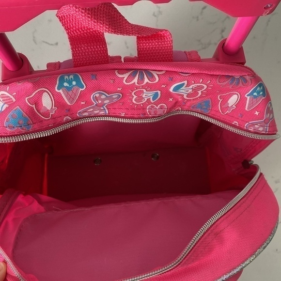 Minnie Mouse toddler rolling backpack suitcase and Minnie Mouse stuffed animal - Picture 5 of 17